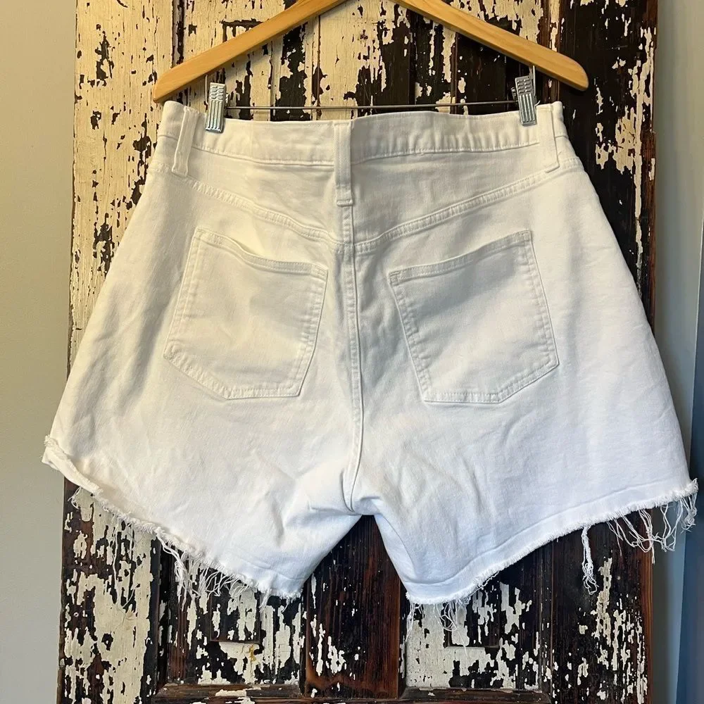 GAP these white